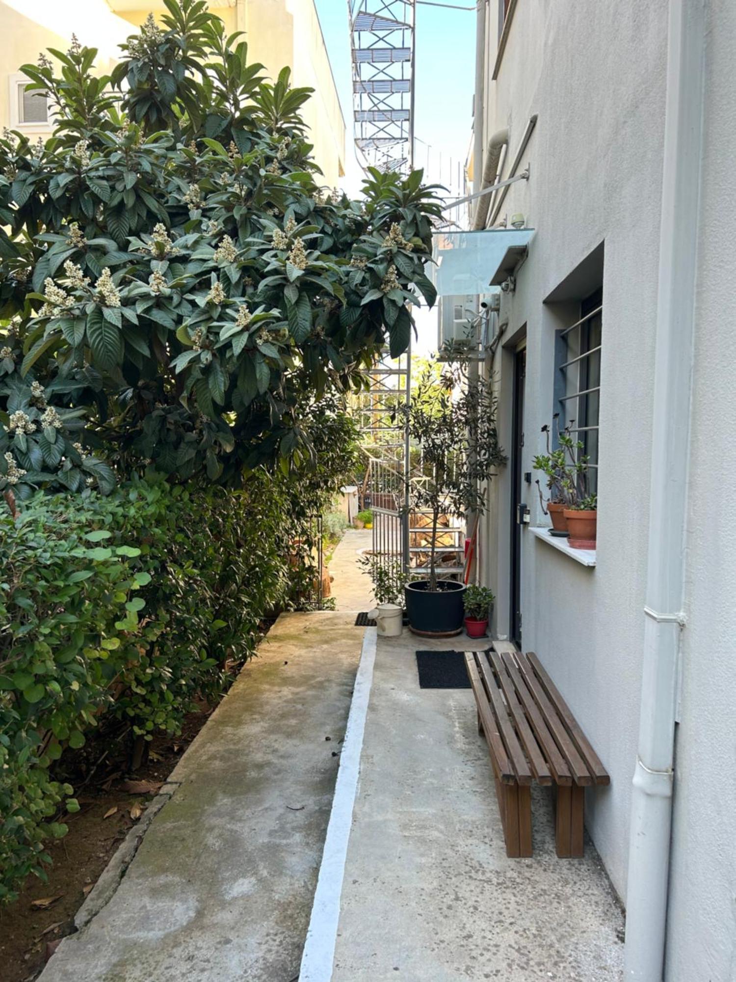 Small Gem Studio Athens, Next To Metro Nomismatokopeio Kültér fotó